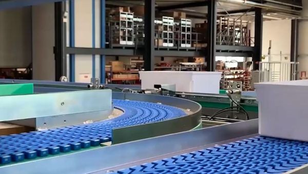Video-Beispiele von Anlagen zum Fördern von Transportgut